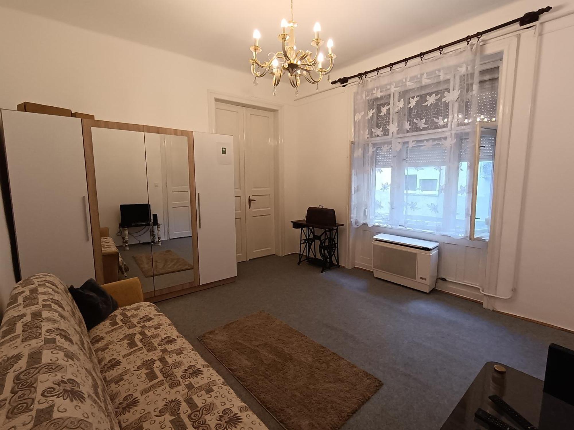 Rom Apartman Budapest Exterior foto